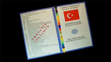 Türkiye Car Registration Document protected wth a KINEGRAM Türkiye Car Registration Document protected wth a KINEGRAM