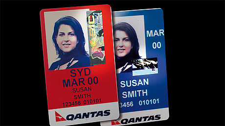 Australia Qantas Airline ID card protected with a KINEGRAM Australia Qantas Airline ID card protected with a KINEGRAM
