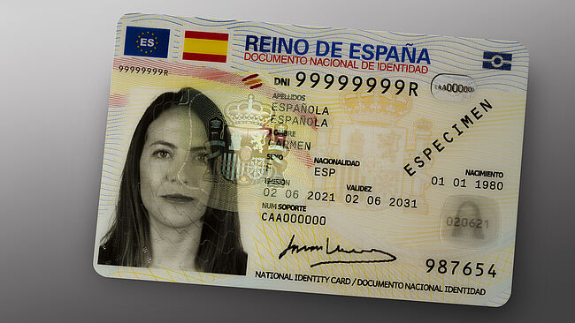 Spanish ID with KINEGRAM Image of a Spanish ID card sample secured by a KINEGRAM feature.