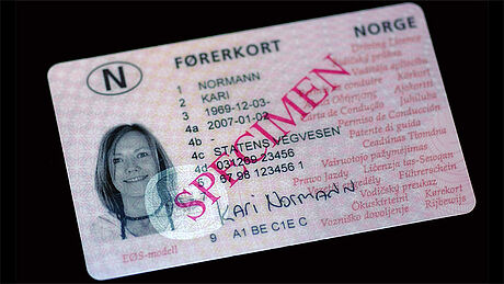 Norway Driver's License protected wth a KINEGRAM Norway Driver's License protected wth a KINEGRAM