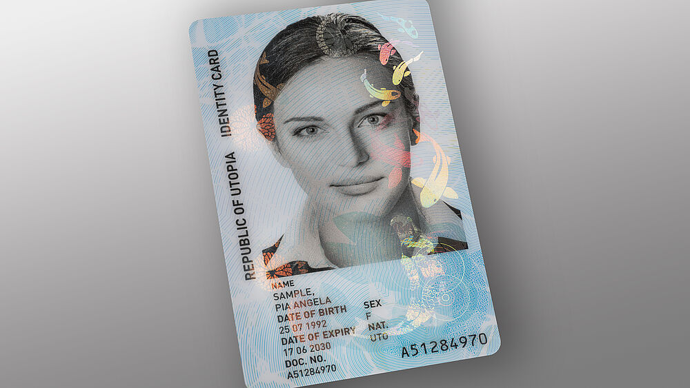 BIG IS MORE SECURE. ID card with large portrait secured with the KINEGRAM PCI and full data protection(FDP)