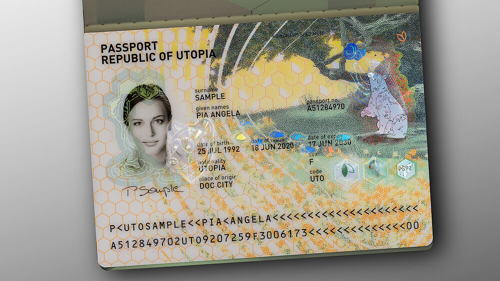 KINEGRAM PCI full data protection (FDP) with the story "WHO STOLE THE HONEY?" KINEGRAM PCI full data protection (FDP) with the story "WHO STOLE THE HONEY?"