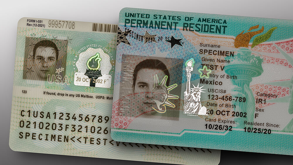US Permanent Residence card (GREEN CARD) with KINEGRAM ZERO.ZERO Combi on the front and the reverse US Permanent Residence card (GREEN CARD) with KINEGRAM ZERO.ZERO Combi on the front and the reverse